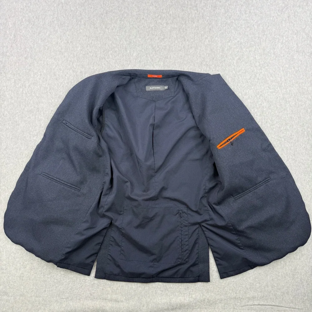 Bluffworks excellent no